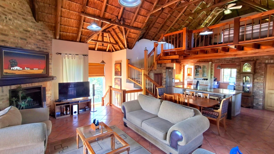 4 Bedroom Property for Sale in Boschenvaal River Front Lodges Free State